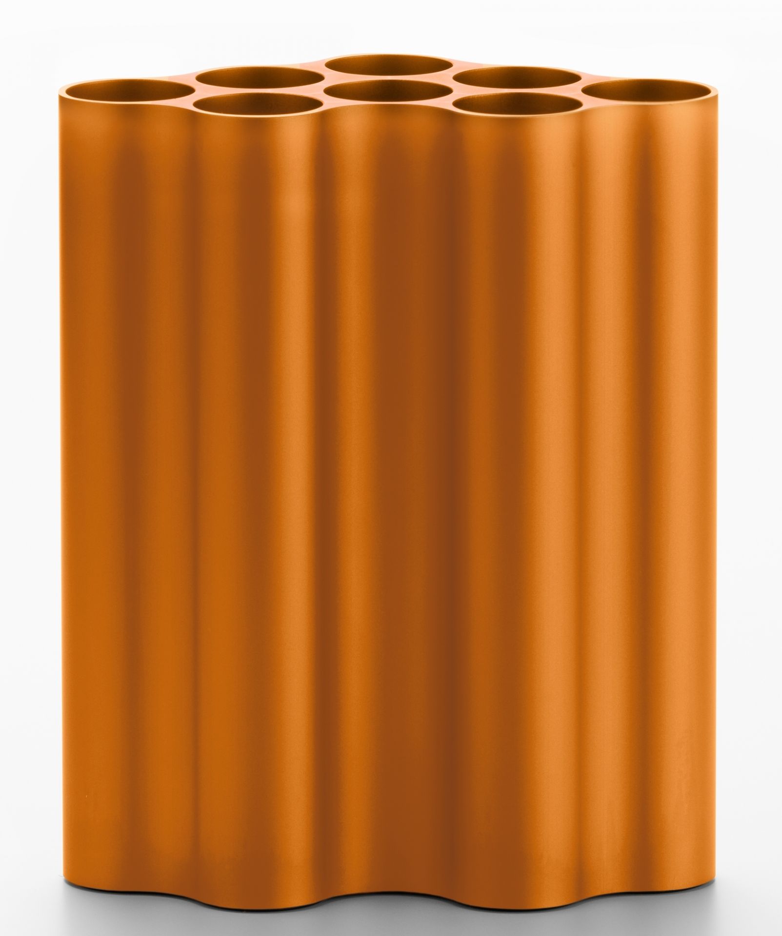 Orangefarbene Vitra Nuage Vase mit wellenförmigem Design und mehreren Öffnungen für Blumen.